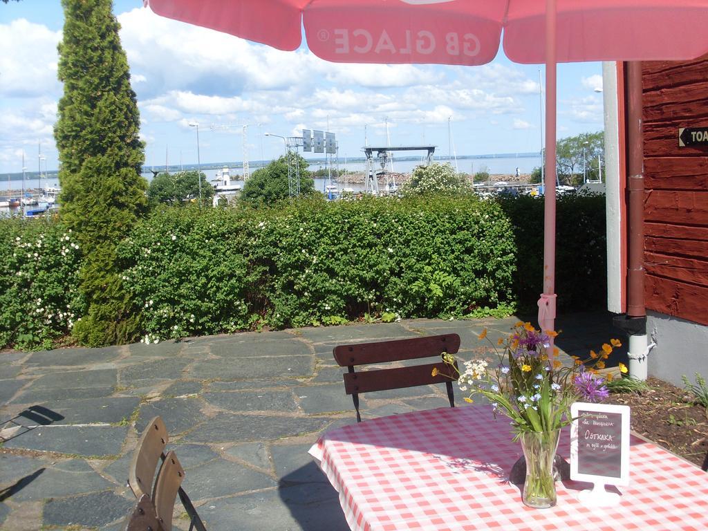 Strandterrassen Hostel Granna ภายนอก รูปภาพ